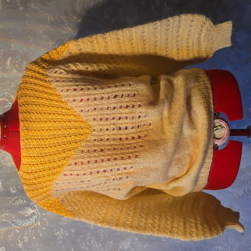Vintage Yellow Women's Knit Sweater